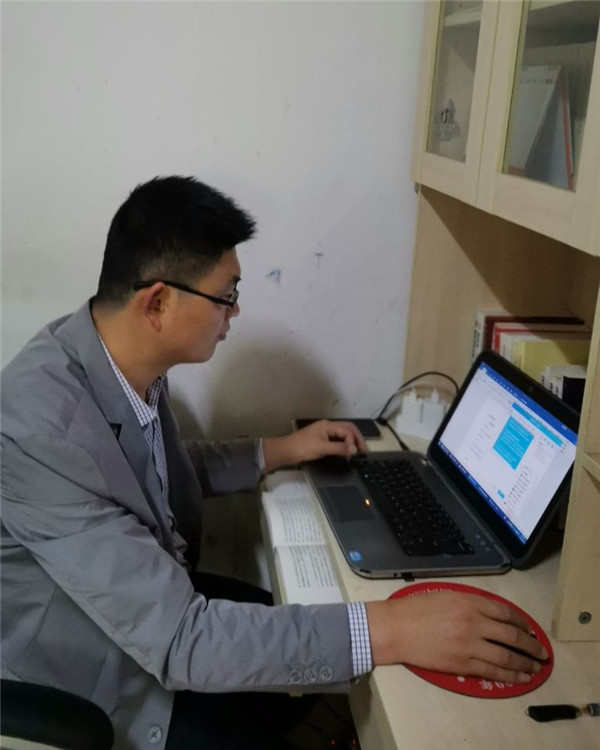 304永利集团：利用抗疫教科书 讲好线上思政课(图1)