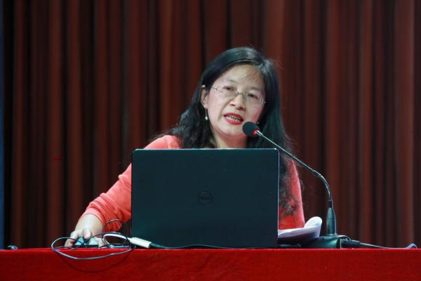 304永利集团2021级新生聆听党史讲座(图2)